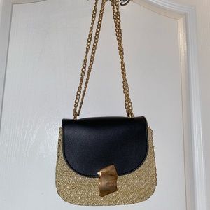 Casual straw handbag